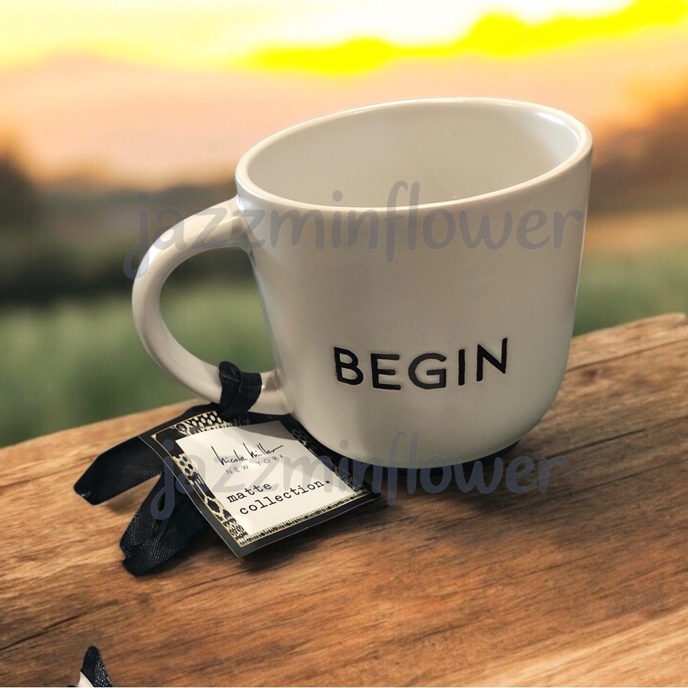 Nicole Miller New York Matte Collection Begin white ceramic coffee mug cup new